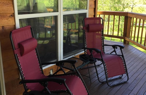 Weston County Cabin | Western gateway to the Black Hills-Snowmobiling, skiing, hunting, and fishing!