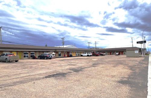 Assiniboia Hotel | Wheel Inn Motel
