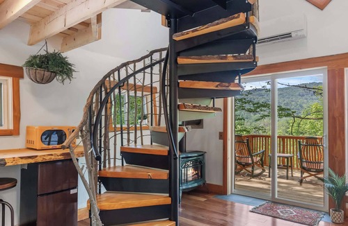 Johnson Cabin | Whimsical Vermont Cabin | Hot Tub, Sauna & Views
