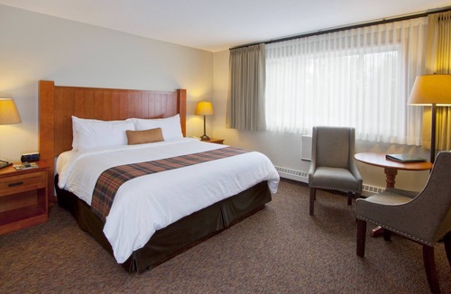 Jasper Hotel | Whistler's Inn