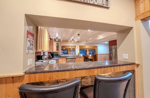 Woodstock House | White Mountains-10 Min to Loon-Hottub-Dog Friendly