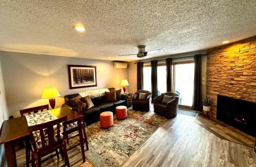 Bartlett Apartment | White Mountains Getaway with amazing views!