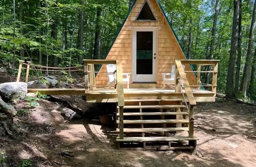 Stoneham Cabin | White Mountains Hike-In A-Frame | Disc Golf Dreams