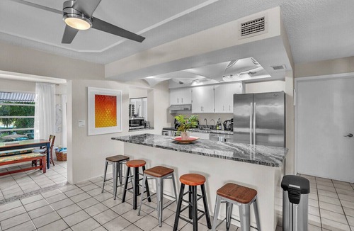 South Palm Park Neighborhood Association House | Whole Complex Close to the Ocean w/a Magical Garden Sanctuary & Salt Water Pool