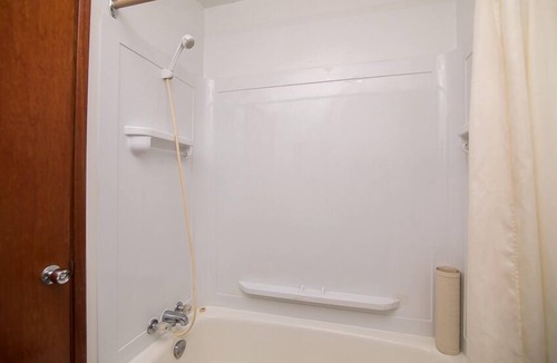 Kerrobert Hotel | Wild Goose Motel and Campground