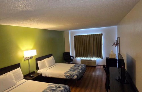 Willoughby Hotel | Willow Lodge Willoughby Cleveland