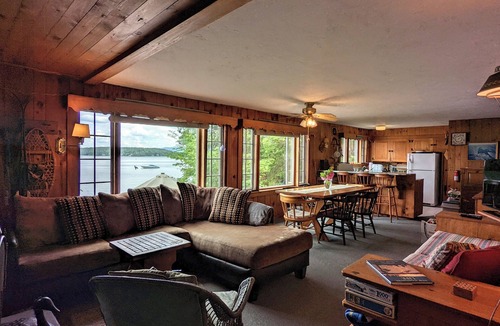 Meredith House | Winnipesaukee Heirloom Cottage
