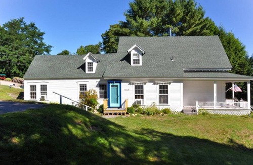 Center Harbor House | Winnipesaukee Welcoming 5-bedroom Lake View Family Home in Scenic Center Harbor
