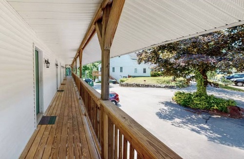 Winnisquam Apartment | Winnisquam Lakefront Condo