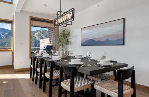 Winter Park House | Winter Park Resort Villa 217 I Private Hot Tub I Great Views I Bunk Room I Activity Program
