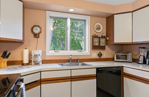 Cape Porpoise House | Wonderful vacation for for the summer at the "Yankee Shamrock". Peaceful and quiet setting!