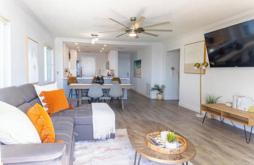 East Ocean Ave Condo | Wonderful waterfront tranquility