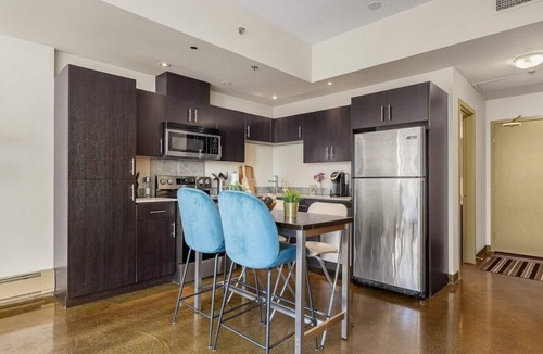 Beltline Apartment | Wonderful & Welcoming DT Views AC Parking Sleeps4