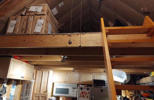 Warren Cottage | Wooded Mountain Getaway 2-bedroom bunkhouse with AC in Warren, NH