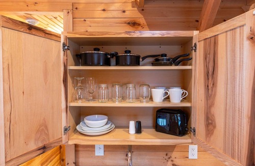 Bethlehem Cabin | Wooded Mountain Retreat White Mountains Cabin