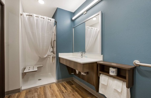 West Palm Beach Hotel | Woodspring Suites West Palm Beach