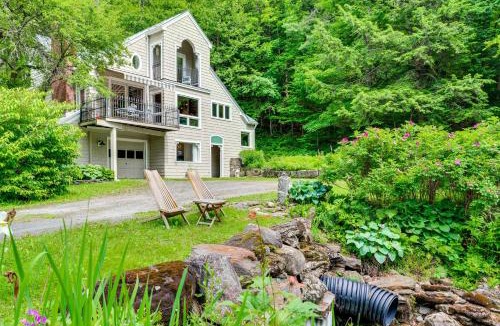 Post Mills House | Woodstock, Dartmouth, Noah Kahan!