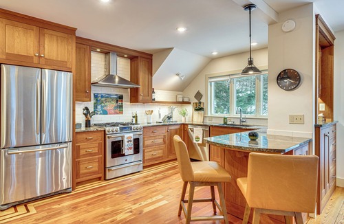Post Mills House | Woodstock, Dartmouth, Noah Kahan!