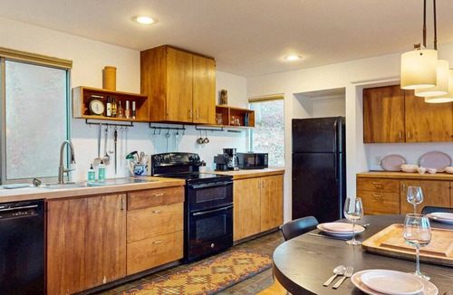 Woodstock Cabin | Woodstock Hillside Hideaway | Green Mountain Views