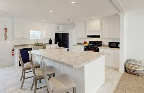 Taylor Creek House | Work and Stay Near the Boat Ramp