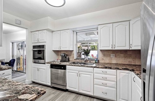 Pembroke Pines House | World Cup Pool Villa - 10 Min to Hard Rock Stadium, Sleeps 16, Game Room