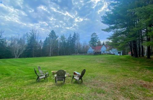 Franconia House | WOW New Spectacular Franconia Home - history - views - fire pit - hot tub - pool - grandeur - MUST SEE