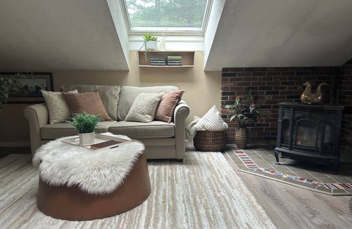 Bartlett Condo | Wright Place