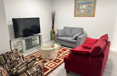 Northeast Edmonton House | Wyatt Suites