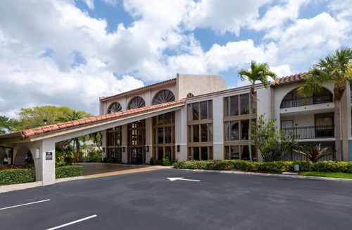 Boca Raton Hotel | Wyndham Boca Raton Hotel