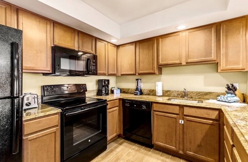 Pompano Beach Condo | Wyndham Royal Vista - 2BR/2BA - Sleeps 8 - Just Steps To The Beach!