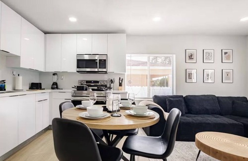Seybold House | Wynwood/Midtown/Design District/Downtown/Miami-Beach