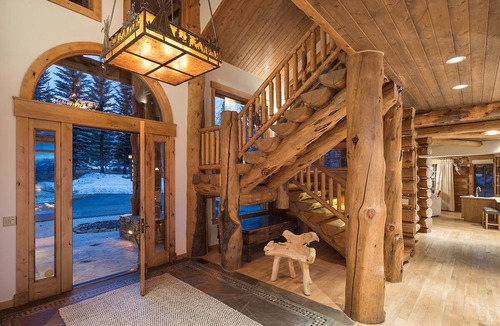 Wilson Villa | Wyoming style villa located near Wilson, with expansive Snake River views.