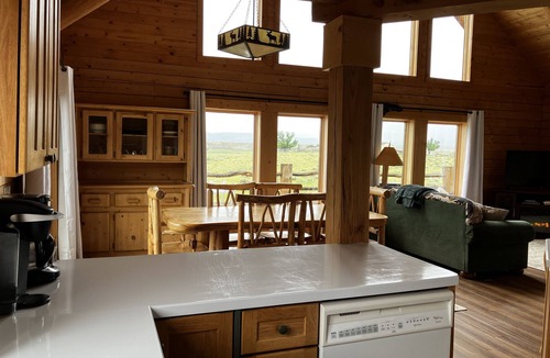 Clark House | Yellowstone River Frontage! Beautiful log home on the river with 360 views!
