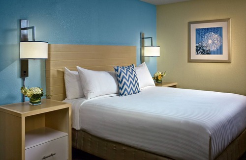 Westlake Hotel | Your Home Away From Home! Free Parking, Minutes to Walker Road Park