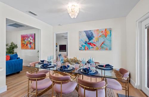 West Palm Beach Villa | Your own 5BR Private Oasis! wPrivate PoolPickleball