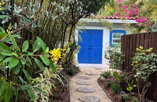 Parker Ridge Cottage | Your Private Tropical Oasis