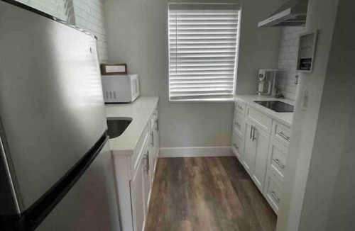 Lake Worth Apartment | Zen Retreat
