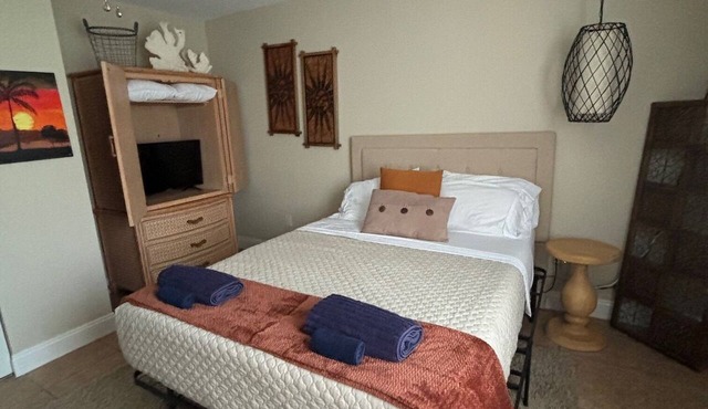 1 bedroom 1 bath apartment, private entrance