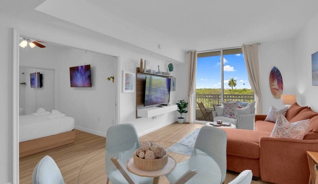 1 br 2bed LakeView Rooftop Pool