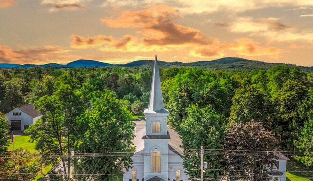 1826 Conway Renovated Church | 5 Bedroom, Lake Access