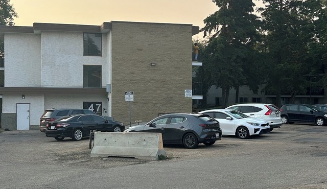 2 bedroom apartment by the Sturgeon River