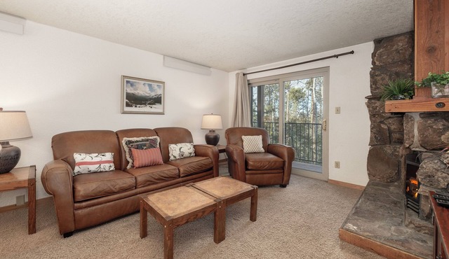 2 bedroom with extra bedding for Families and clubhouse amenities