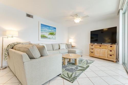 2 Mi to Jupiter Beach: Condo w/Lake Views