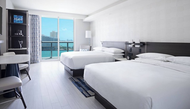 2 Modern Studio Units | Steps from MetroMover, Dining & Downtown Miami