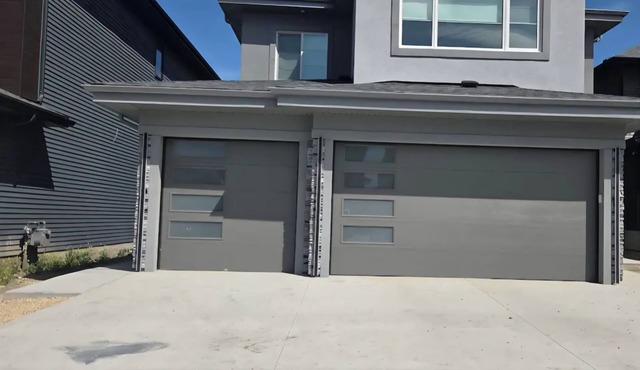 2 Suites, 2 Bedrooms, 2 Bathrooms & 2 living areas.