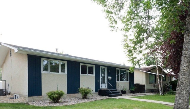 2BR/1BA condo in the heart of Leduc