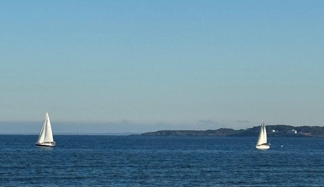 2BR Coastal Retreat + EV: 30m Boston, 15m Salem, 5m Beach