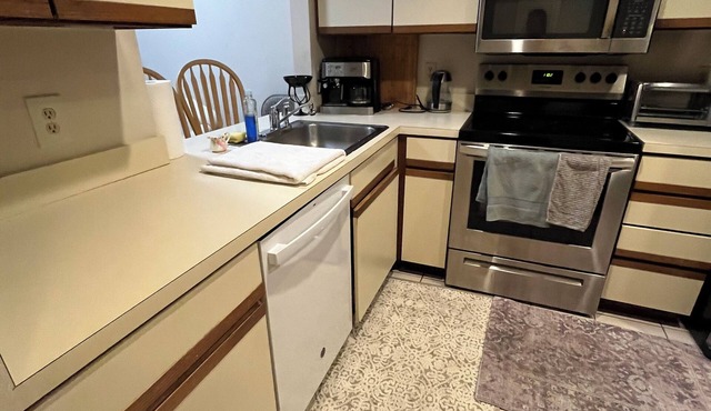 3/2.5 townhome B in Wellington convenient location