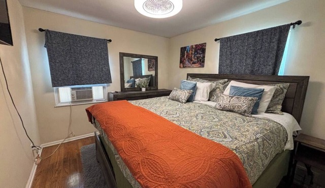 3-bedroom house in serene Maple Heights with AC