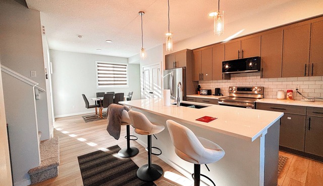 3 bedroom + office full house in the heart of Southfork Leduc